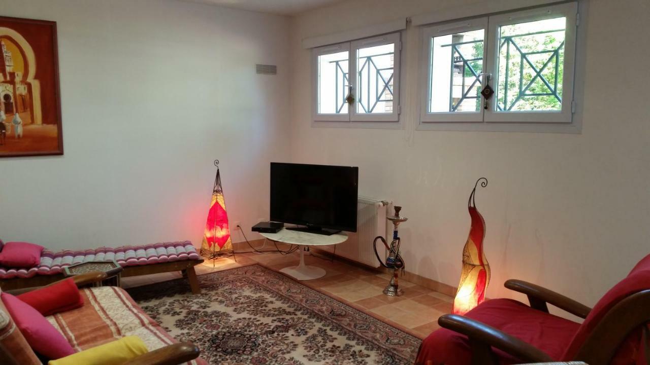 Chambre Avec Jardin Pierre Curie Bry-sur-Marne Eksteriør billede
